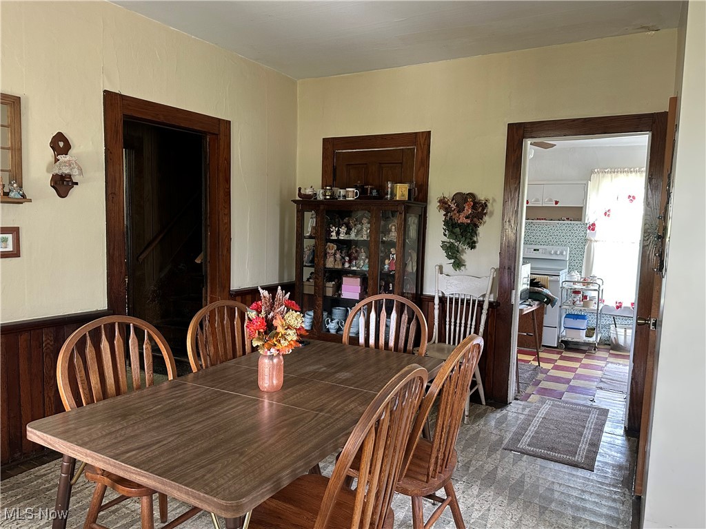 6596 Mill Road Northwest Dundee, OH 44624 - Photo 9 of 18 View of dining space