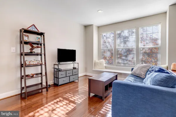 $4,400 | 2342 Huntington Station Court, Alexandria, VA 22303
