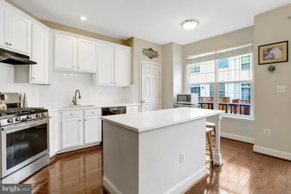 $4,400 | 2342 Huntington Station Court, Alexandria, VA 22303