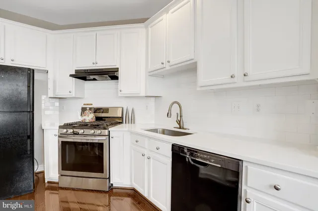 $4,200 | 2342 Huntington Station Court, Alexandria, VA 22303