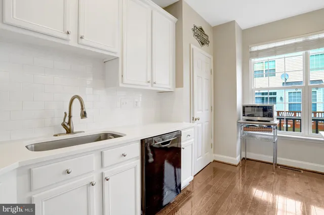 $4,200 | 2342 Huntington Station Court, Alexandria, VA 22303