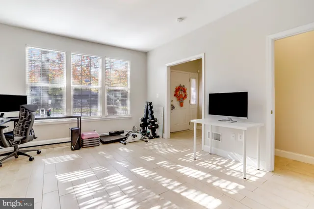 $4,200 | 2342 Huntington Station Court, Alexandria, VA 22303