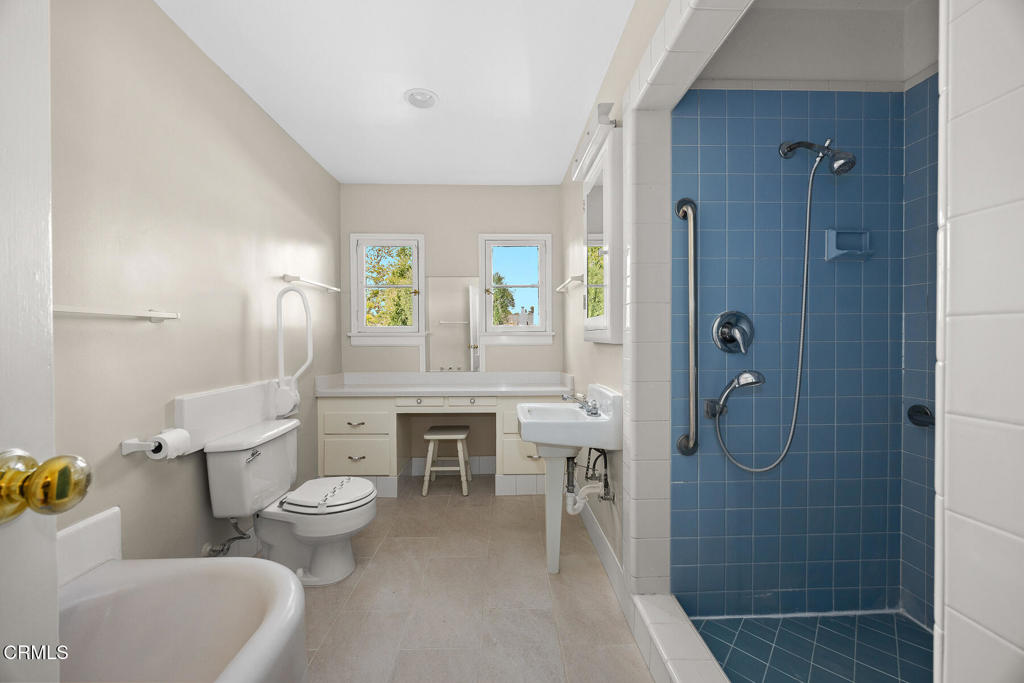 2405 Monterey Road San Marino, CA 91108 - Photo 19 of 27 Full Bathroom