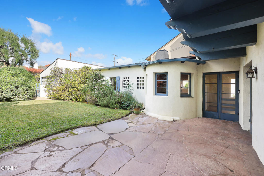2405 Monterey Road San Marino, CA 91108 - Photo 25 of 27 Back Patio