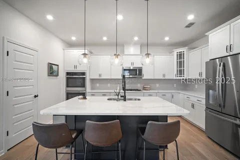 $449,000 | 7 Flint Road, Bluffton, SC 29910