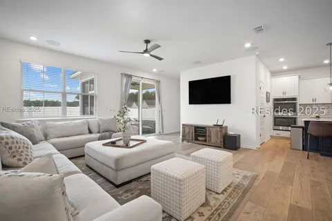 $449,000 | 7 Flint Road, Bluffton, SC 29910