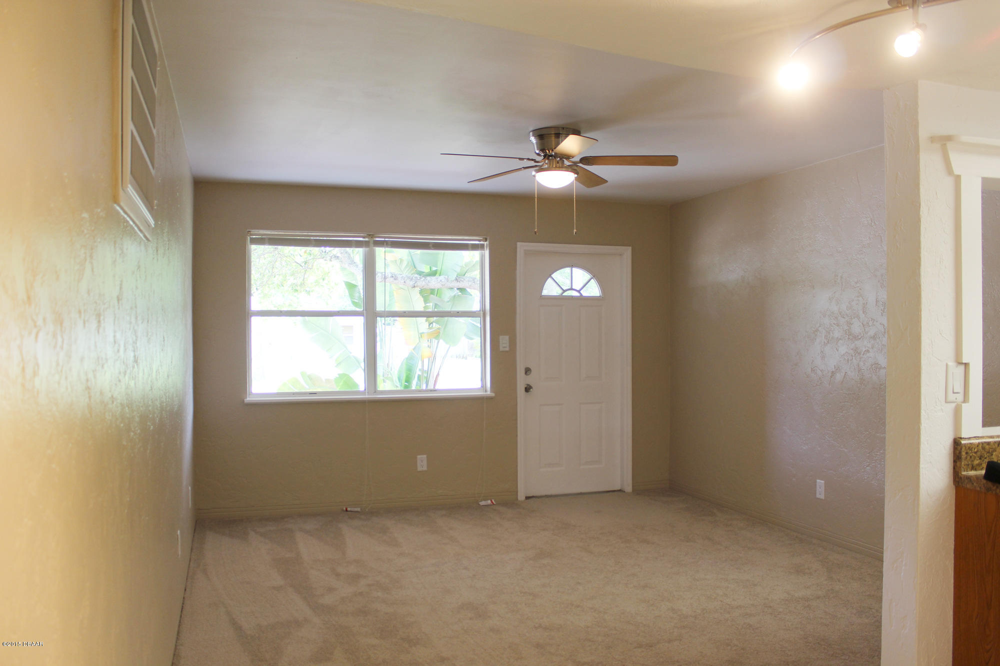 342 McIntosh Road Ormond Beach, FL 32174 - Photo 20 of 21 LivingRoom