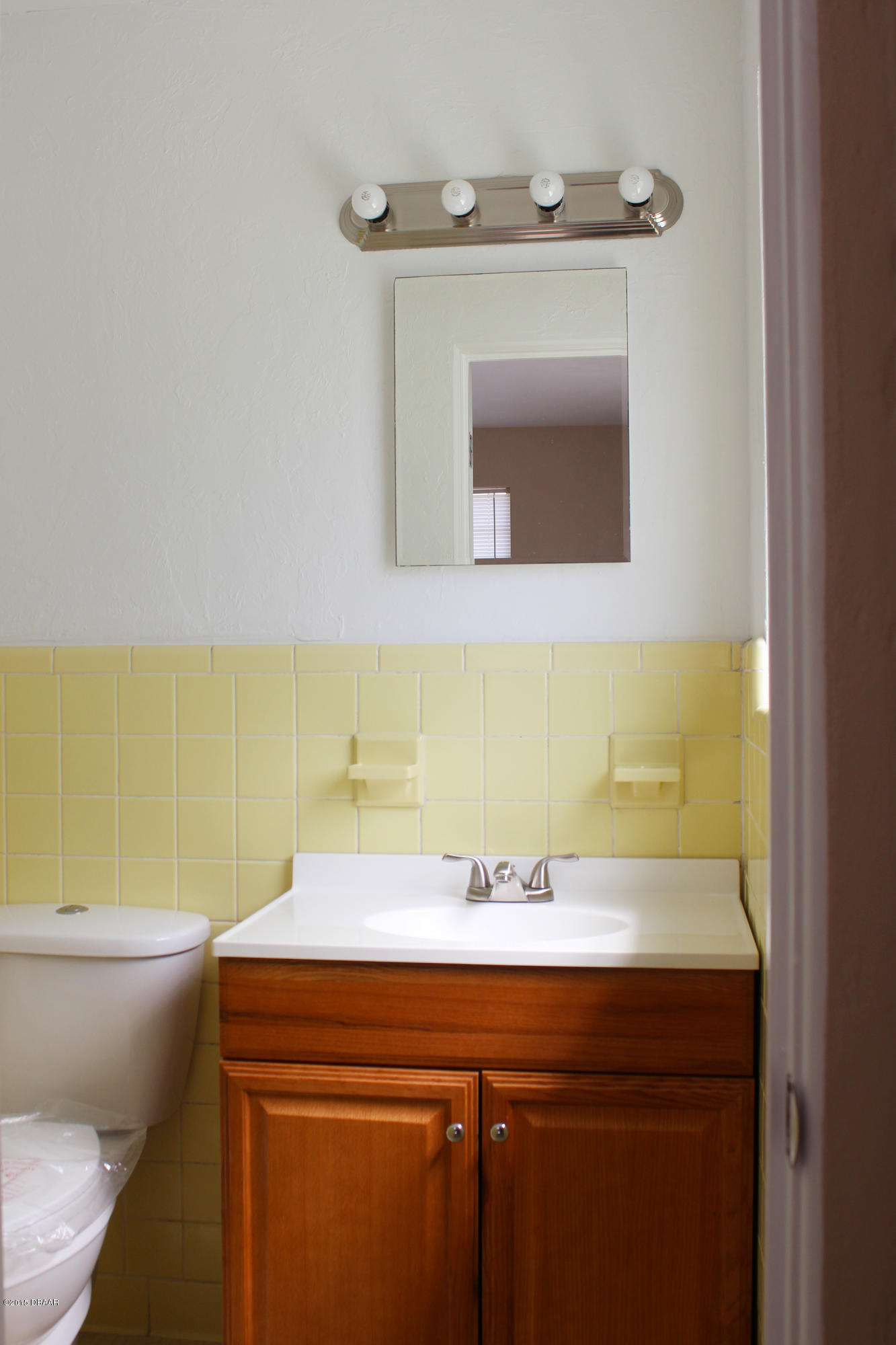 342 McIntosh Road Ormond Beach, FL 32174 - Photo 9 of 21 half bath