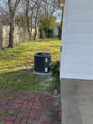 $1,195 | 418 Hallvale Drive, White Settlement, TX 76108