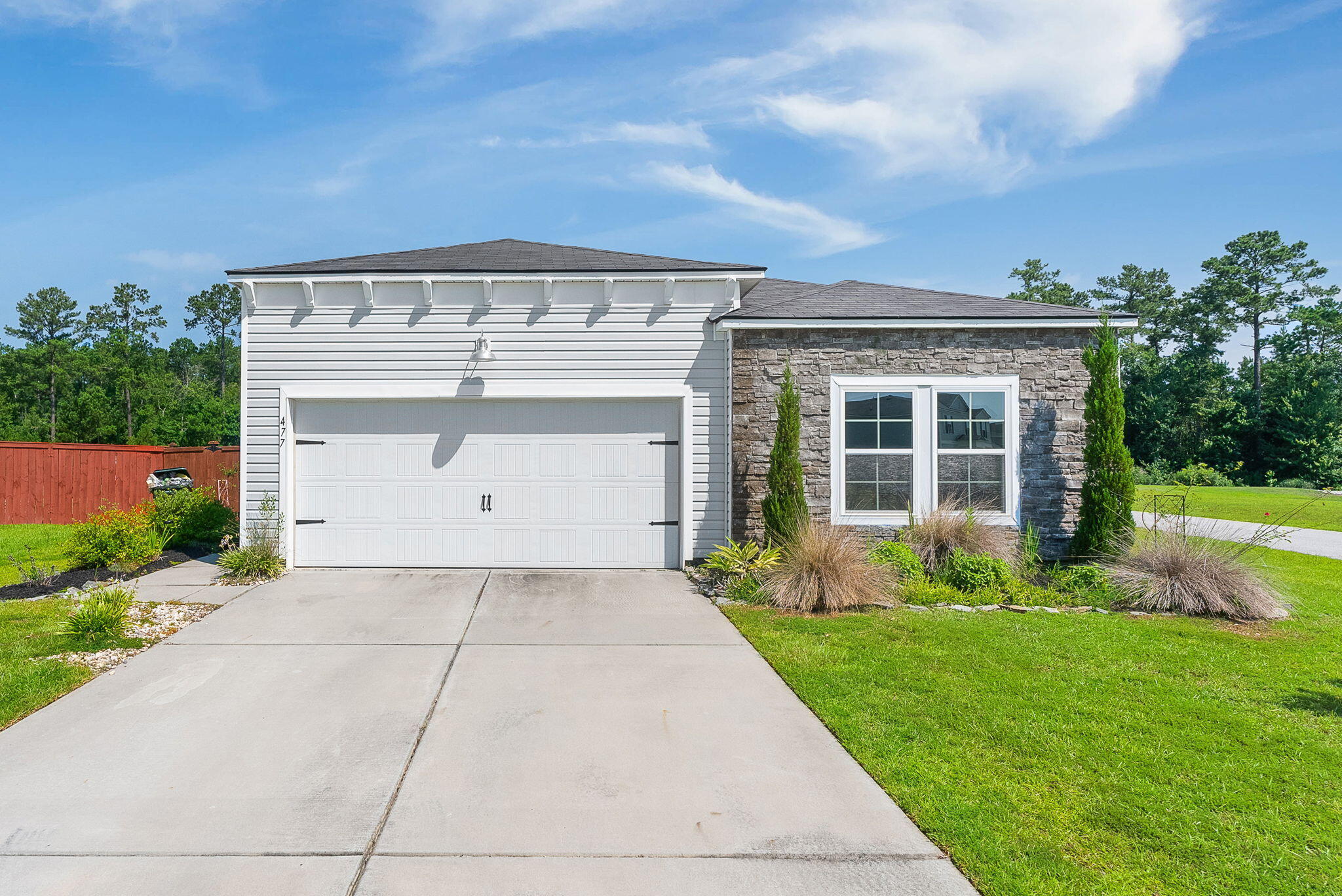 477 Spanish Wells Road Summerville, SC 29486 - Photo 2 of 32 2-web-or-mls-Barclay Media Co. -2