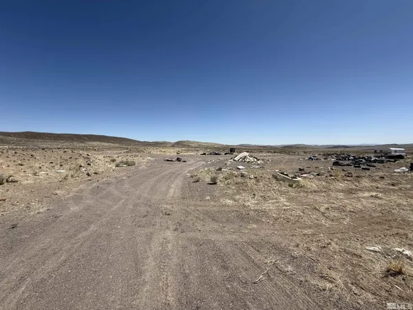 $230,000 | 3985 Hwy 95a Fernley Nv 89408, Unit 2145112, Silver Springs, NV 89429