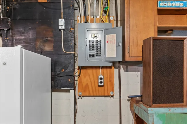 $169,000 | 18 Riverside Street, Binghamton, NY 13904