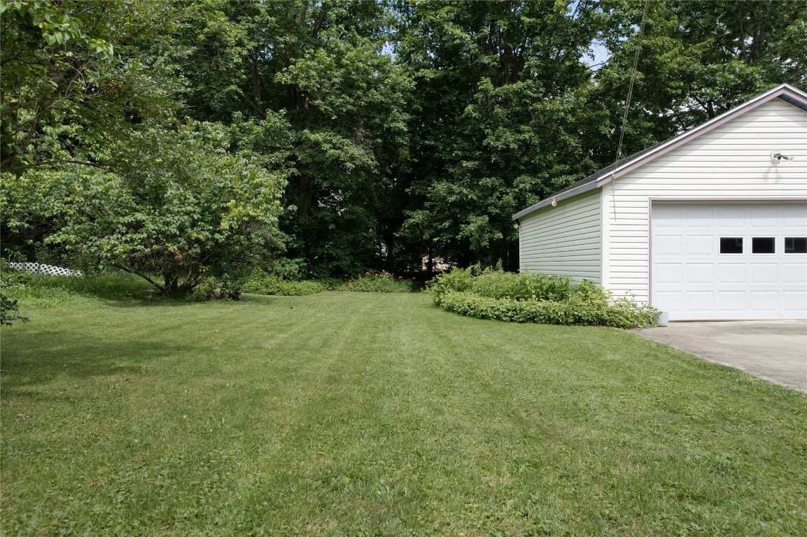 18 Riverside Street Binghamton, NY 13904 - Photo 30 of 32