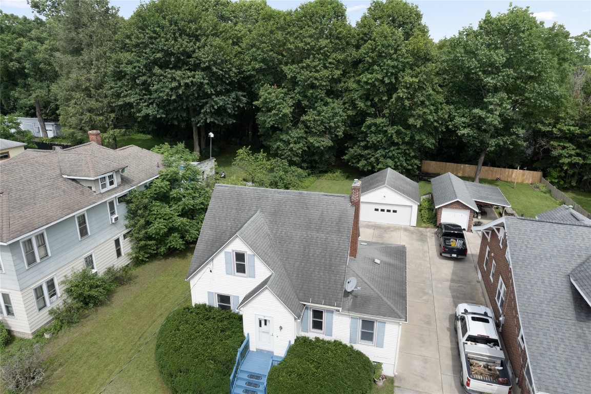 18 Riverside Street Binghamton, NY 13904 - Photo 3 of 32