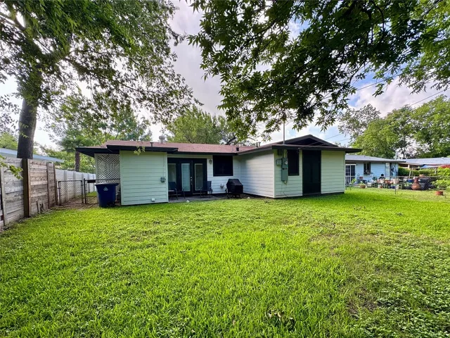 $2,095 | 6406 Kenilworth Drive, Austin, TX 78723
