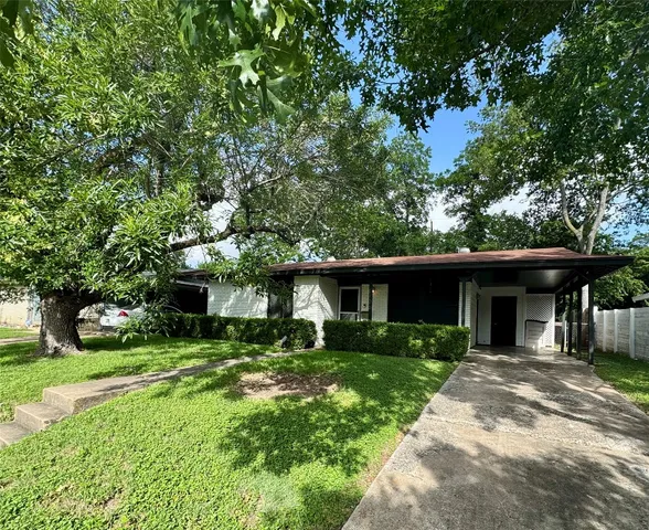 $2,095 | 6406 Kenilworth Drive, Austin, TX 78723