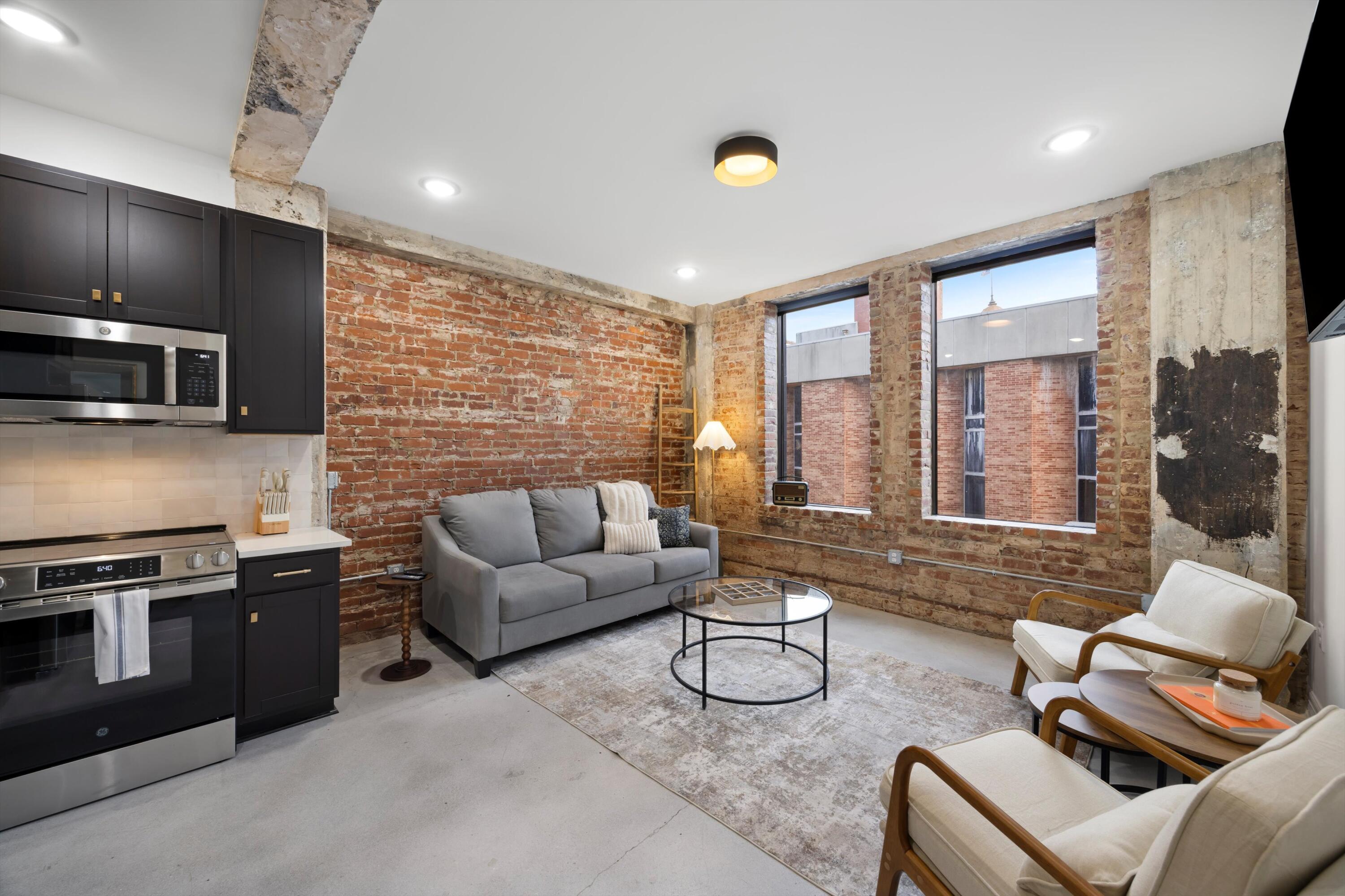 117 East 7th Street, Unit 606F Chattanooga, TN 37402 - Photo 12 of 31 12-1-090A7548