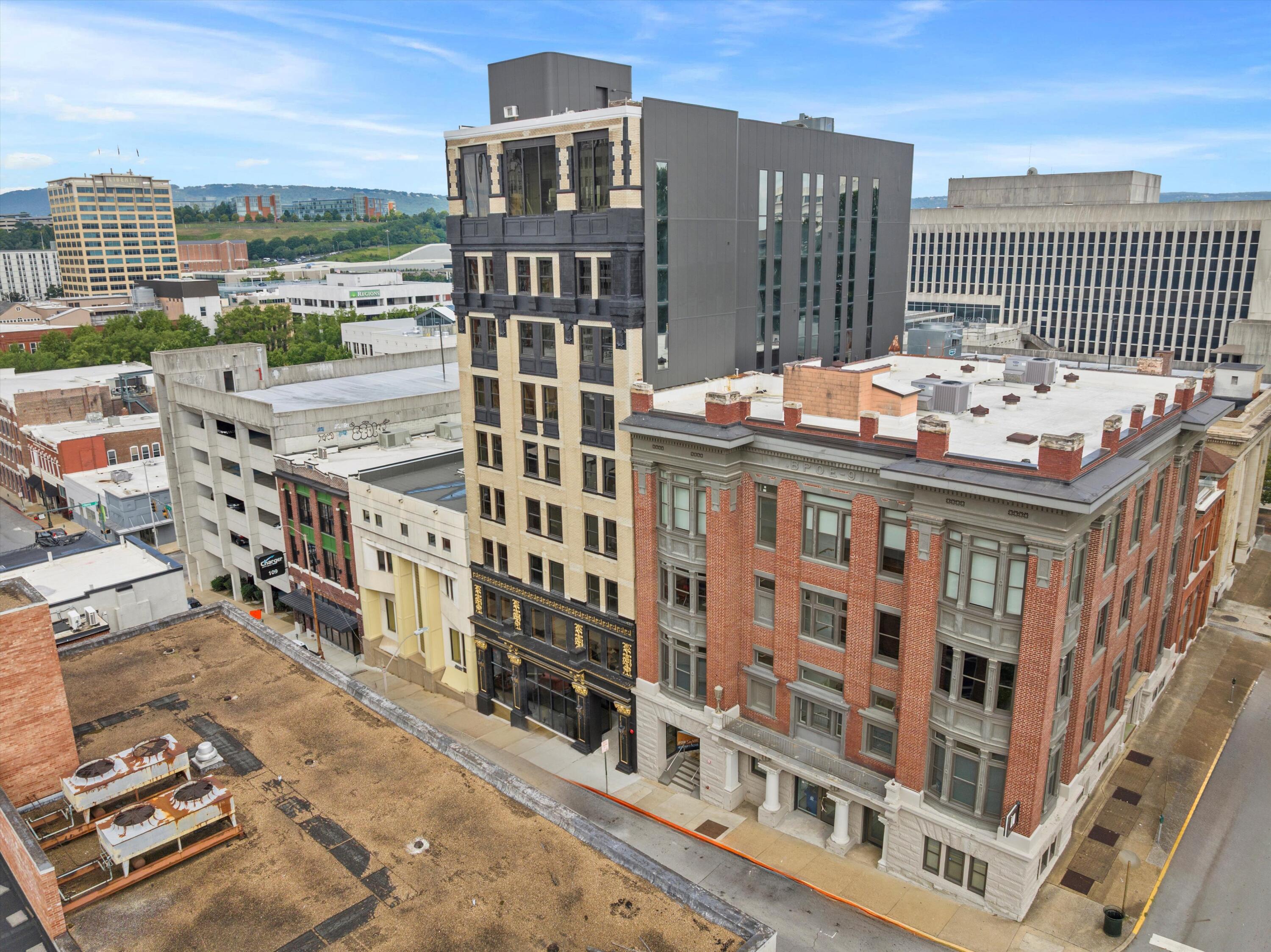 117 East 7th Street, Unit 606F Chattanooga, TN 37402 - Photo 29 of 31 29-08-DJI_20250807114303_0374_D