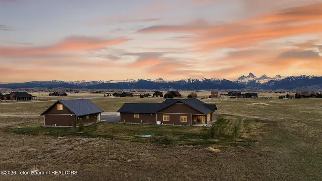 $1,575,000 | 4433 Los Pinos Drive, Tetonia, ID 83452