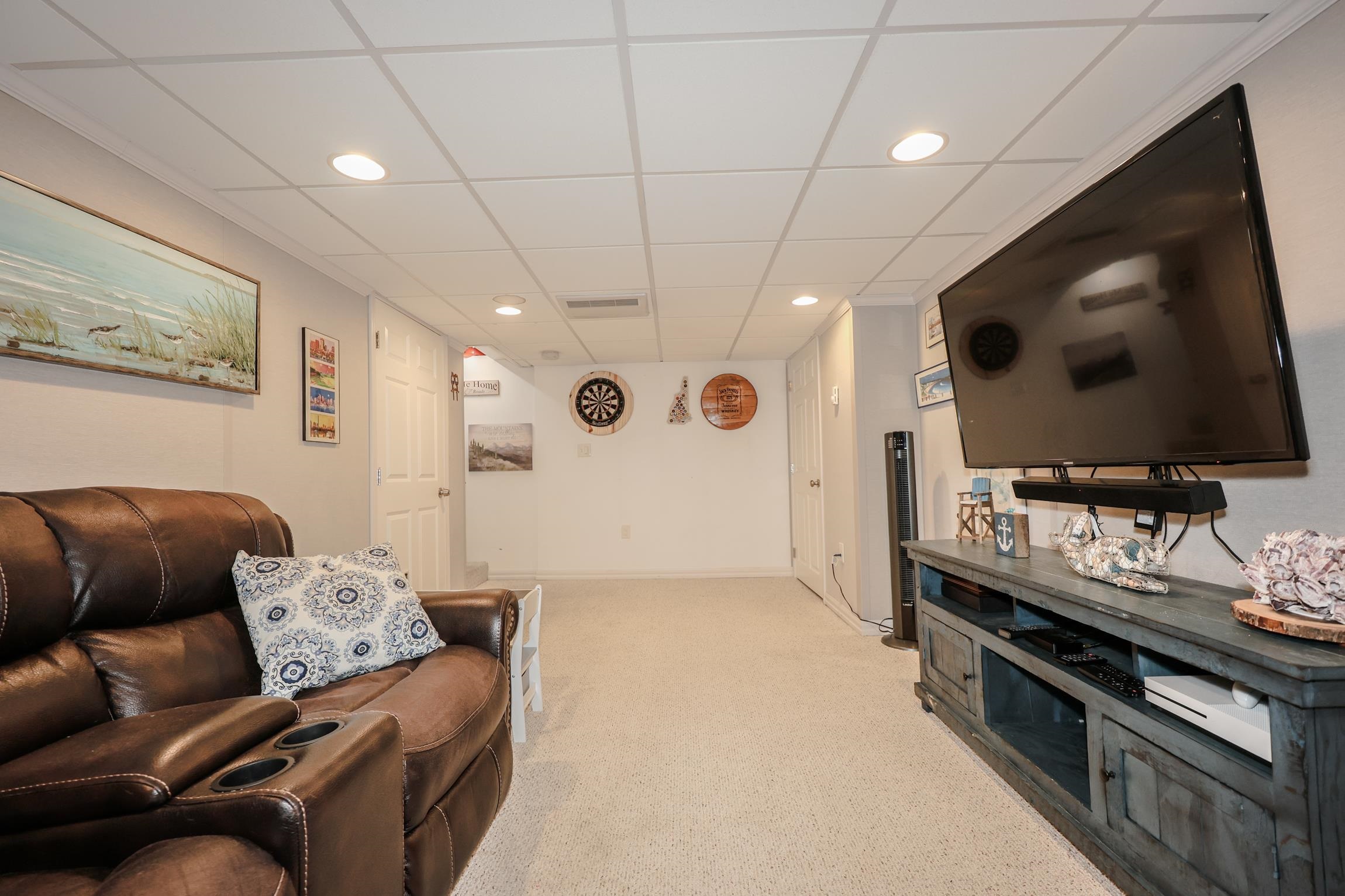 13 April Drive Nashua, NH 03060 - Photo 12 of 30