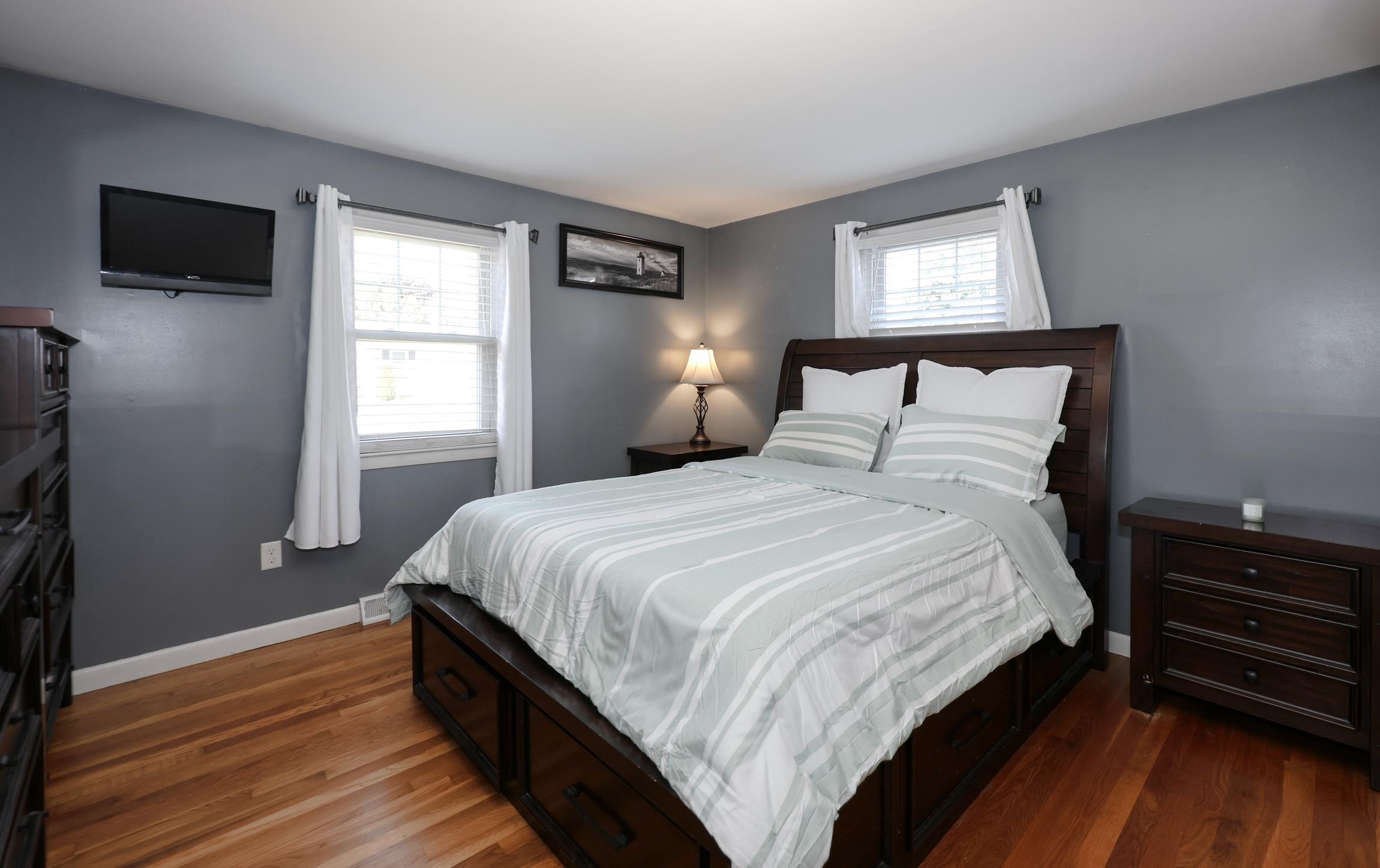 13 April Drive Nashua, NH 03060 - Photo 5 of 30