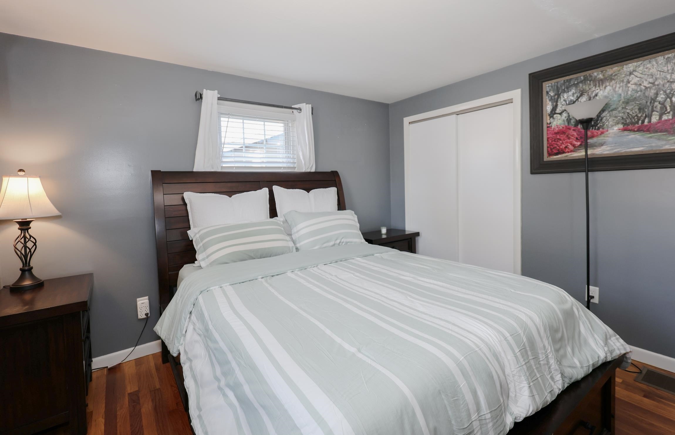 13 April Drive Nashua, NH 03060 - Photo 6 of 30