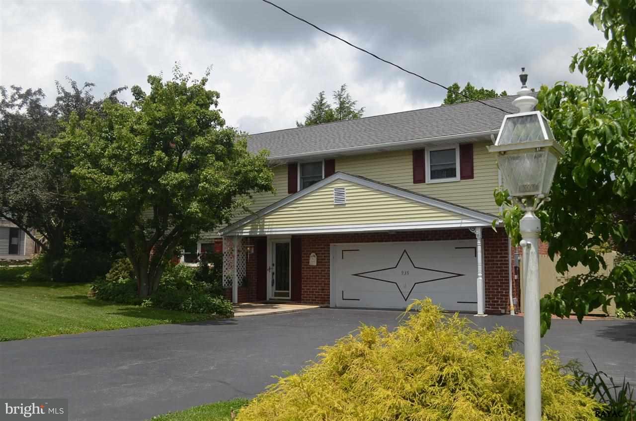935 Witmer Road York, PA 17406 - Photo 1 of 36 Gallery Image 1