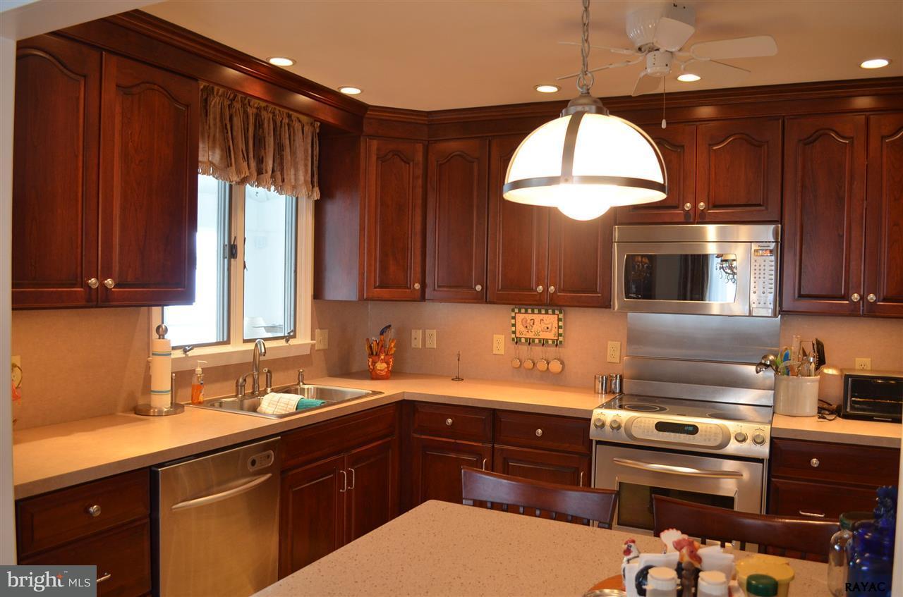 935 Witmer Road York, PA 17406 - Photo 23 of 36 Gallery Image 23
