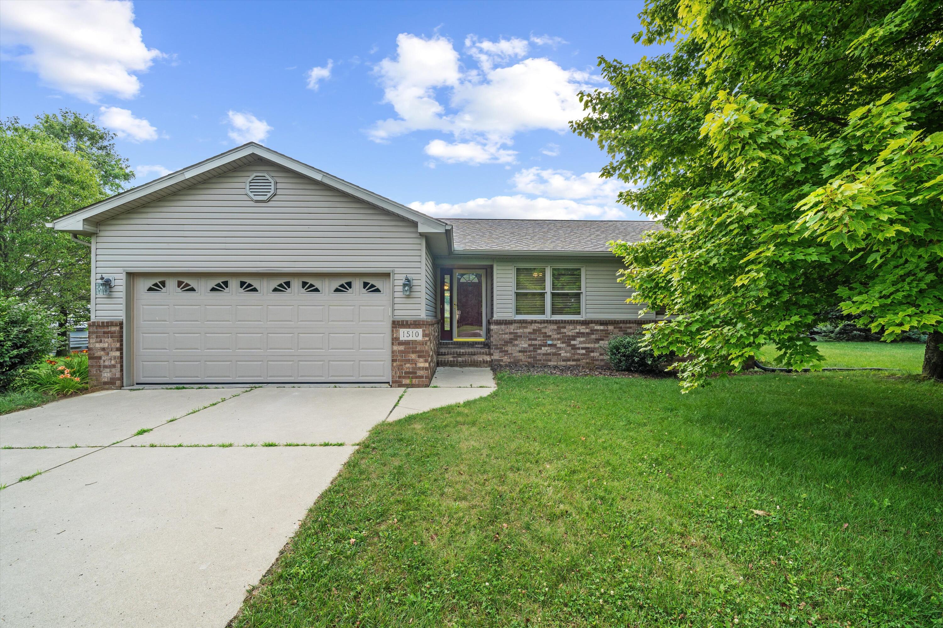 1510 Muehleisen Road Monroe, MI 48162 - Photo 6 of 67 18-DSC00647