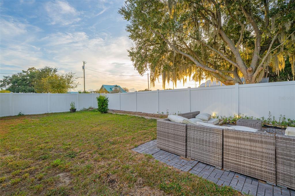 1523 White Hawk Way Groveland, FL 34736 - Photo 24 of 24 a backyard of a house