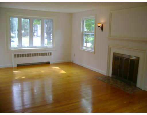5 Ledge Road Barrington, RI 02806 - Photo 5 of 8 Living Room.