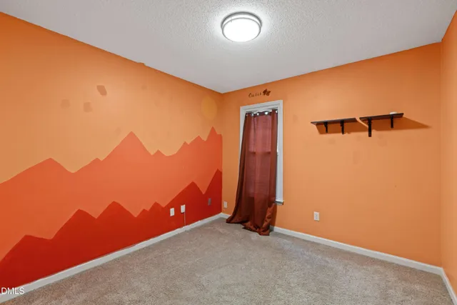 a close view of sink and tap