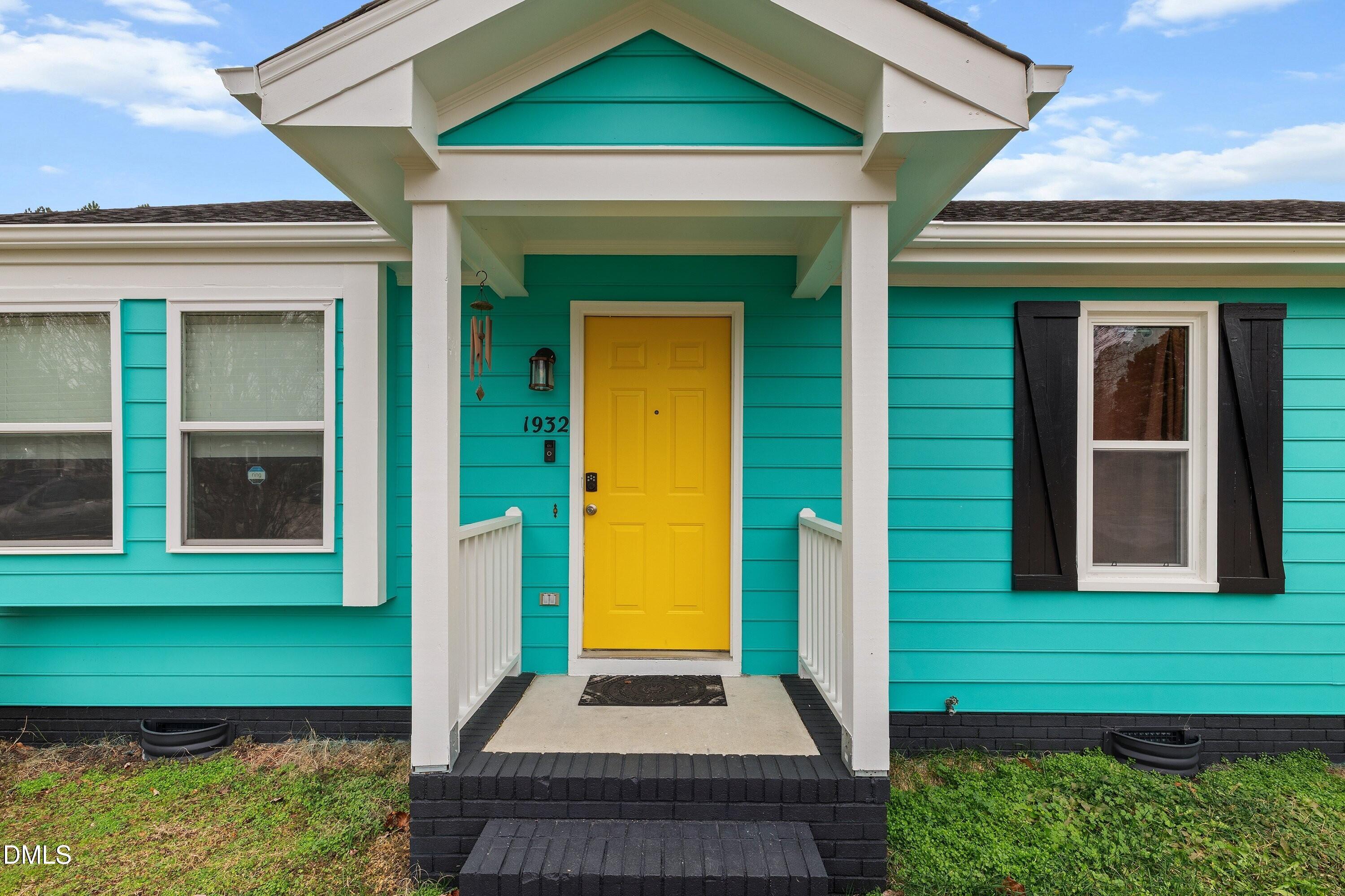 1932 Ranch Mill Circle Raleigh, NC 27610 - Photo 3 of 29 1932 Ranch Mill Cir_4313 (1) frt