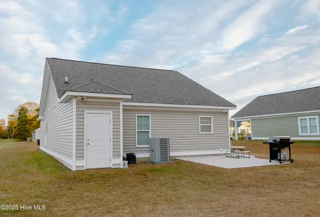 $261,900 | 6820 Dunridge Lane, Sims, NC 27880