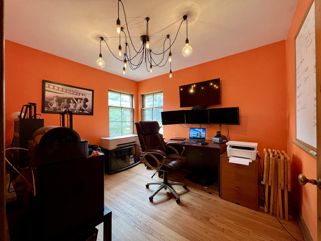 8302 Currie Avenue Wauwatosa, WI 53213 - Photo 14 of 53 36C42624-74F8-40D9-89B0-03AABE7D4492_1_1