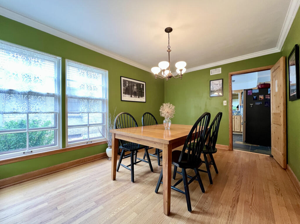 8302 Currie Avenue Wauwatosa, WI 53213 - Photo 18 of 53 043B0B7C-055D-46CA-91BE-B89D35A777A9_1_1