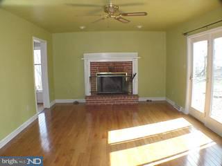 1526 Bush Road Atglen, PA 19310 - Photo 3 of 6 Family Room