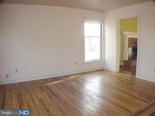 1526 Bush Road Atglen, PA 19310 - Photo 4 of 6 Living Room