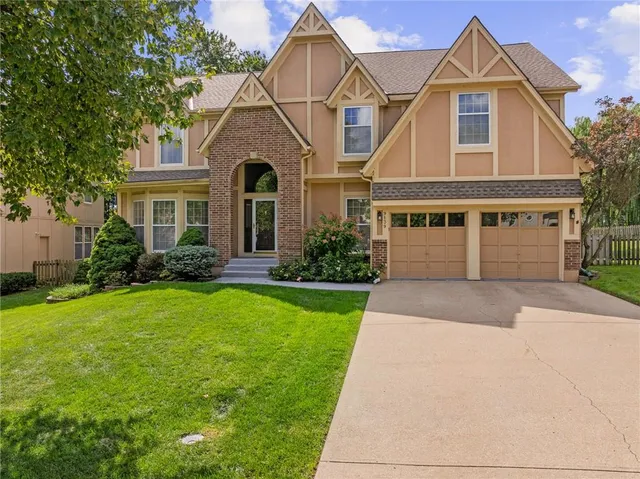 $535,000 | 9139 West 131st Place, Overland Park, KS 66213