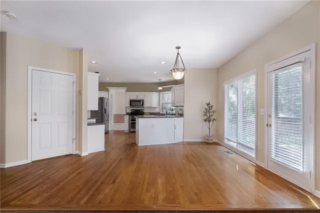 $535,000 | 9139 West 131st Place, Overland Park, KS 66213