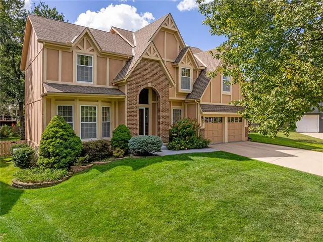 $535,000 | 9139 West 131st Place, Overland Park, KS 66213