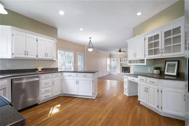 $535,000 | 9139 West 131st Place, Overland Park, KS 66213