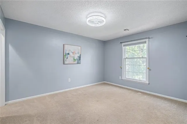 $535,000 | 9139 West 131st Place, Overland Park, KS 66213