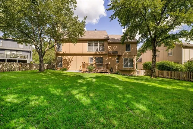 $535,000 | 9139 West 131st Place, Overland Park, KS 66213