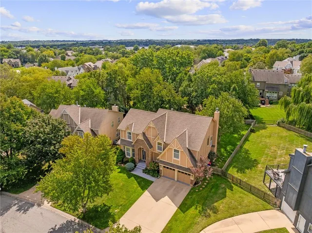 $535,000 | 9139 West 131st Place, Overland Park, KS 66213