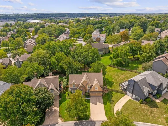 $535,000 | 9139 West 131st Place, Overland Park, KS 66213