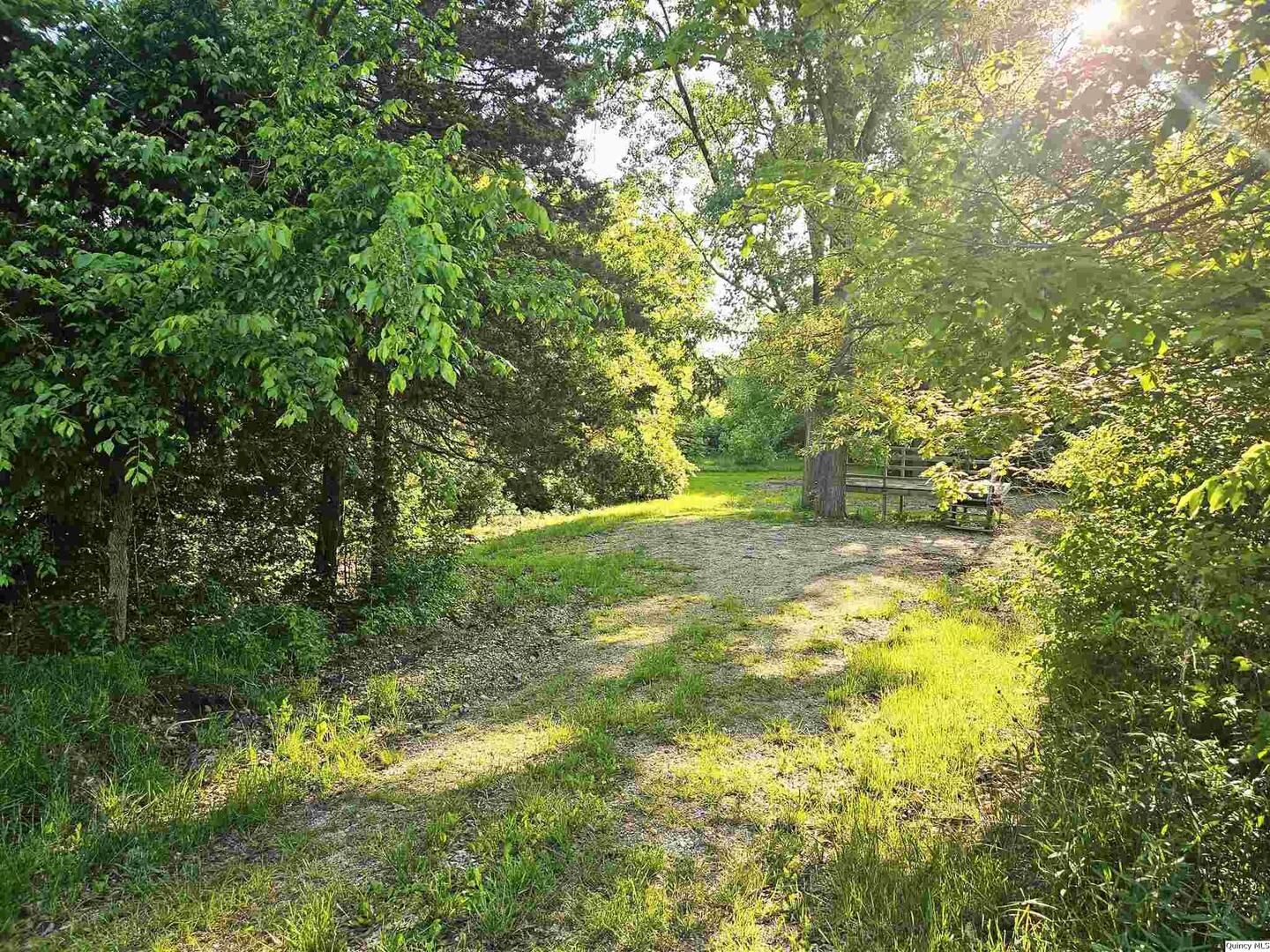 9606 Rock Quarry Road Quincy, IL 62305 - Photo 7 of 11 a view of yard with green space