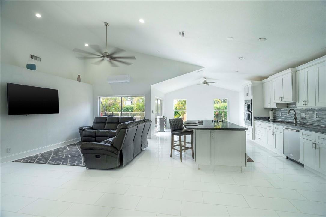 22584 Blue Fin Trail Boca Raton, FL 33428 - Photo 6 of 17 Photo 6