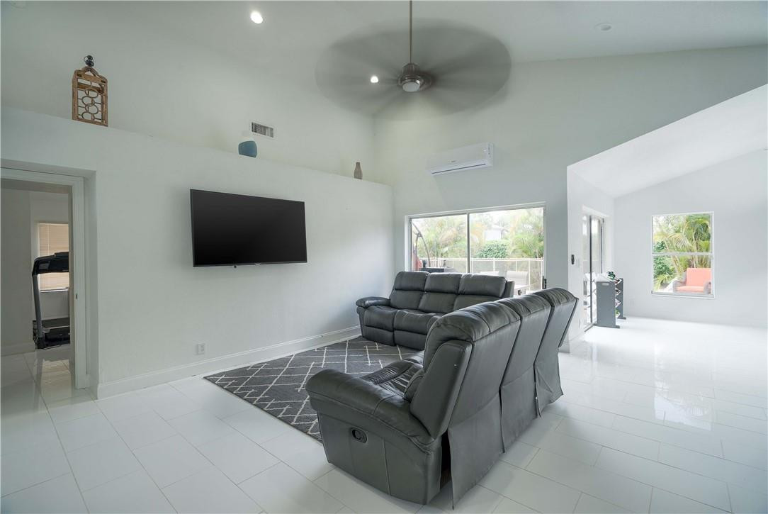 22584 Blue Fin Trail Boca Raton, FL 33428 - Photo 9 of 17 Photo 9