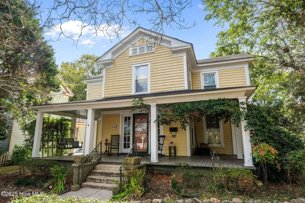 $359,900 | 609 East Main Street, Washington, NC 27889